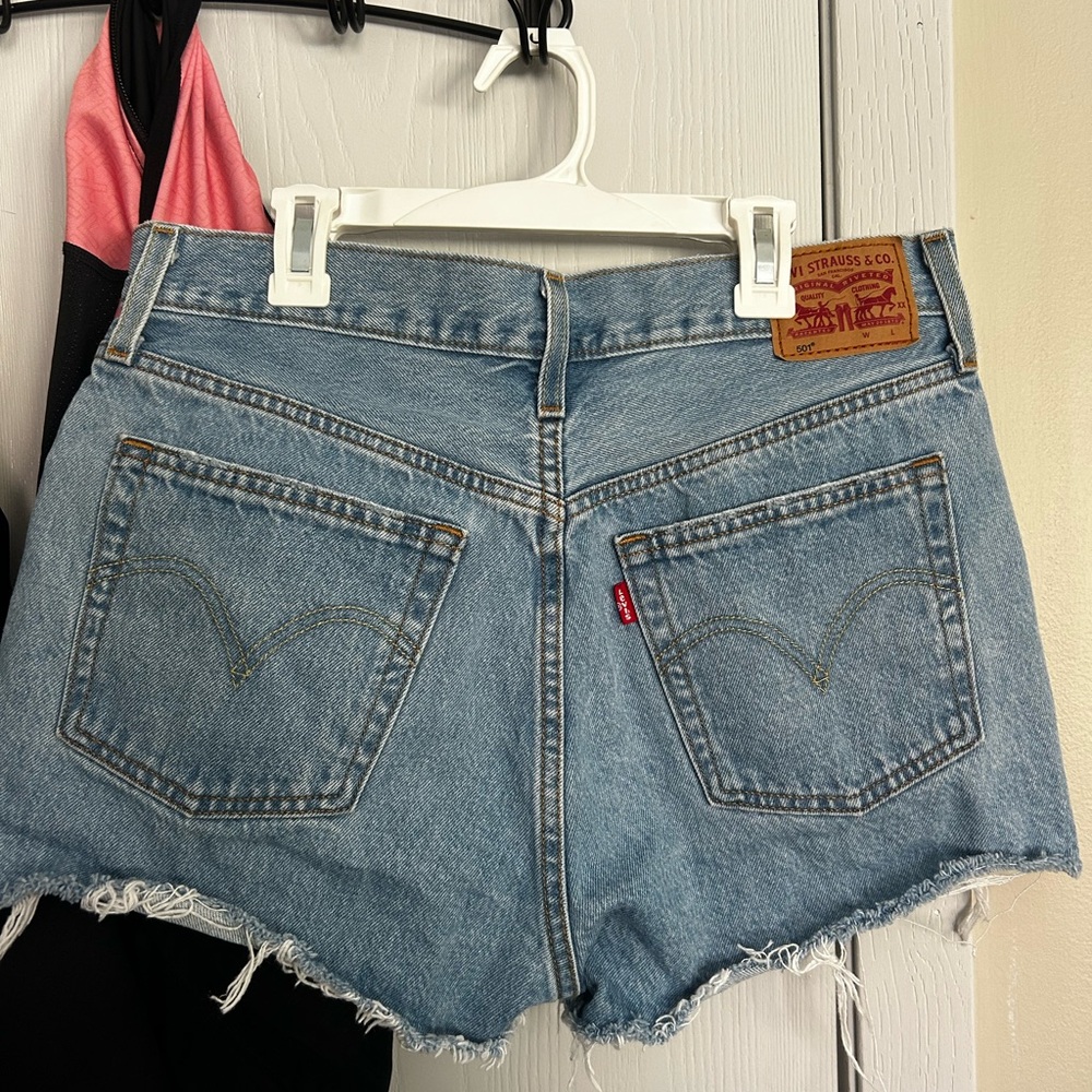 Levi's 501 Women’s Jean Shorts - Picture 5 of 5